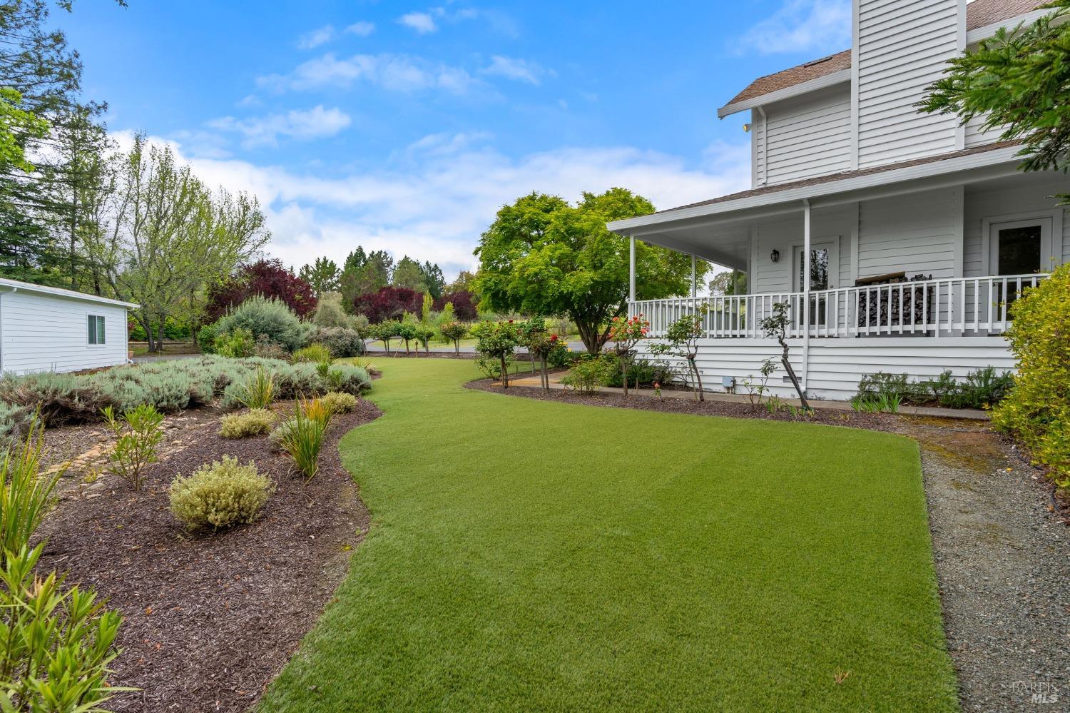 9724 Green Valley Rd