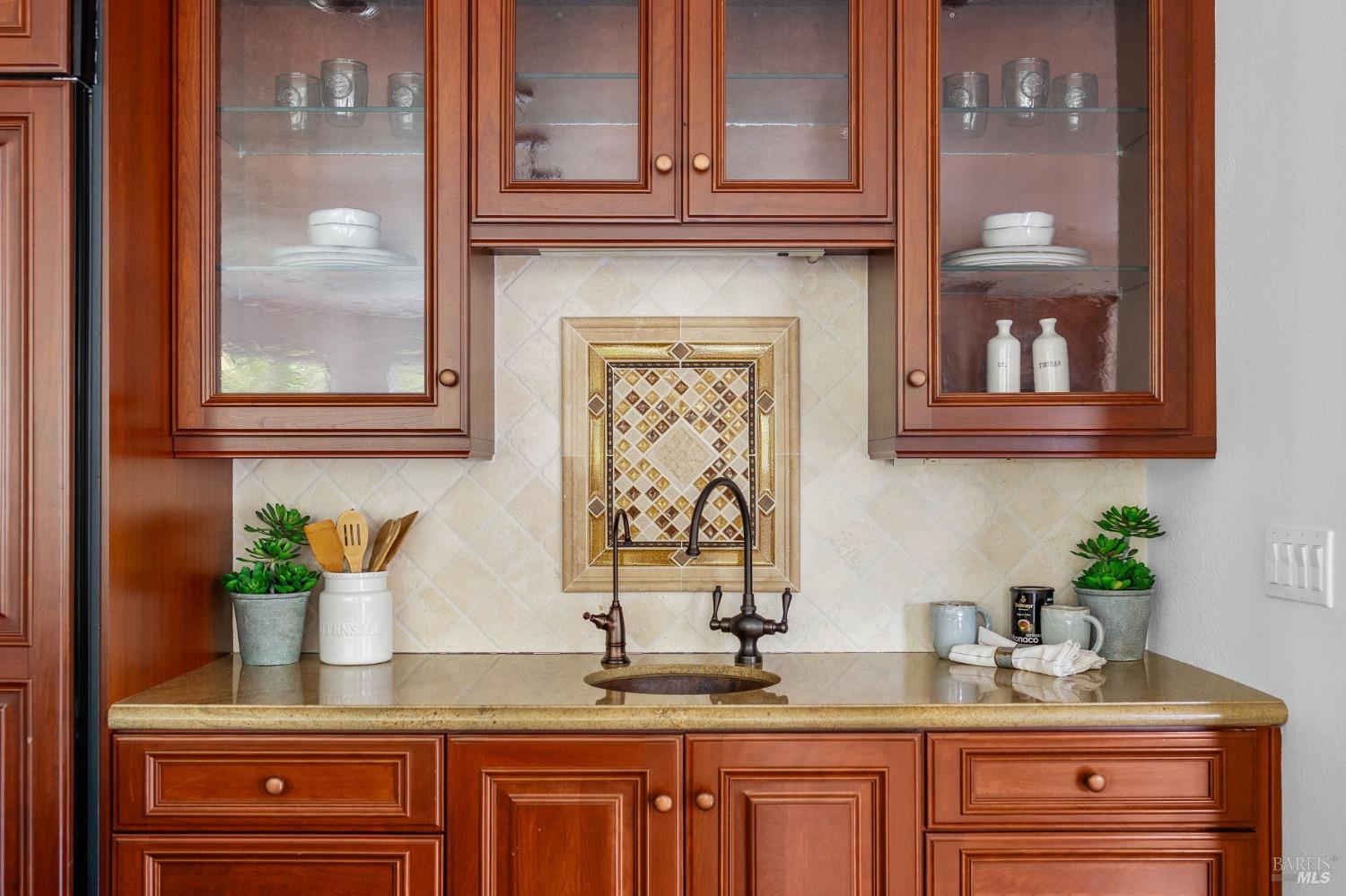 9724 Green Valley Rd