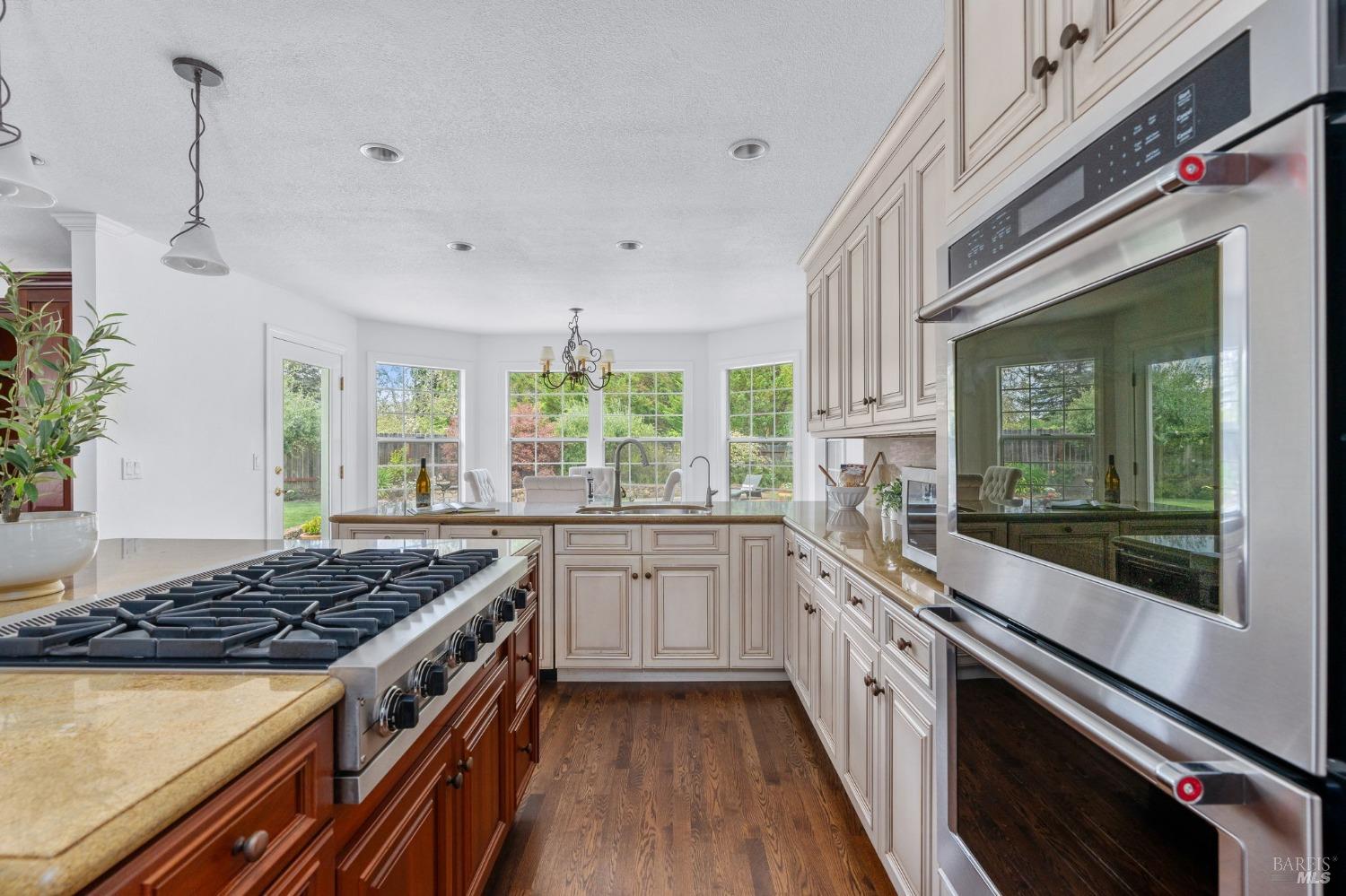 9724 Green Valley Rd