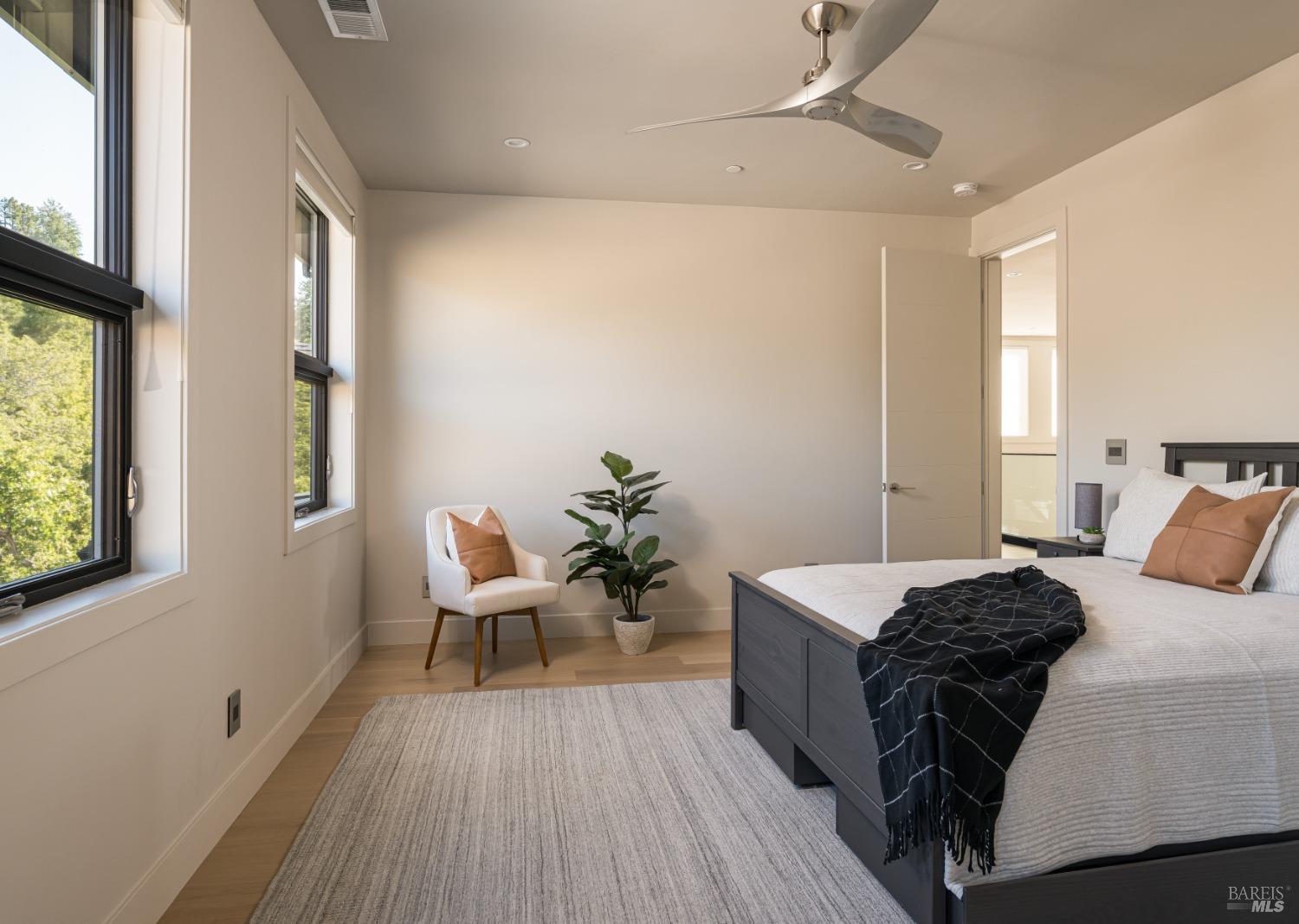 3958 Saint Andrews Dr