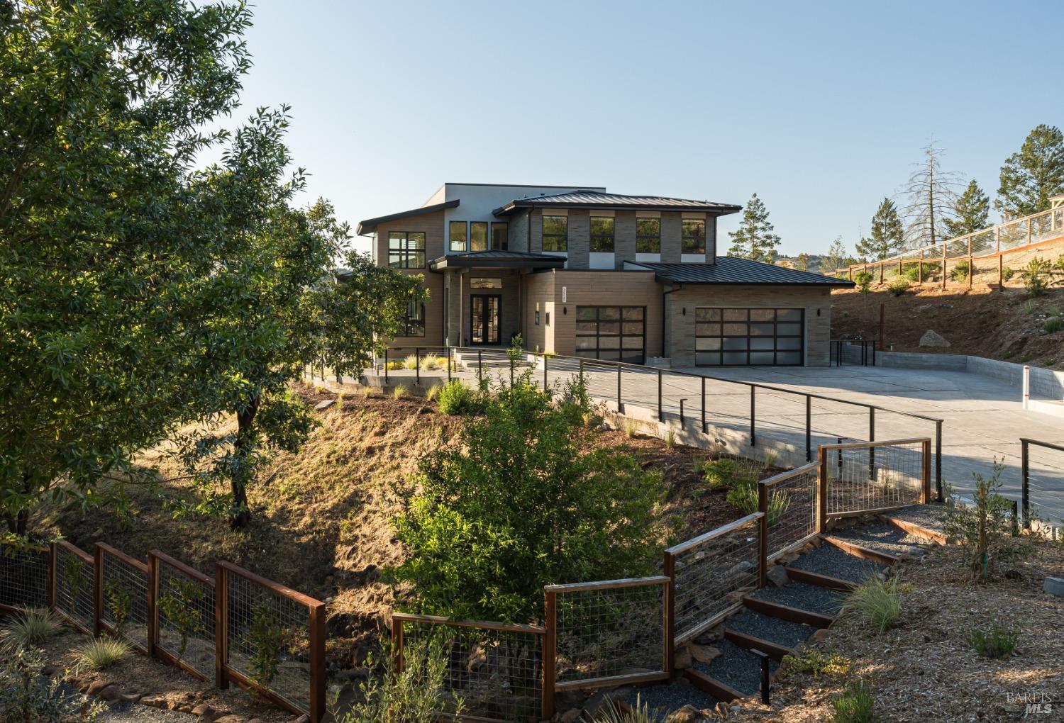 3958 Saint Andrews Dr