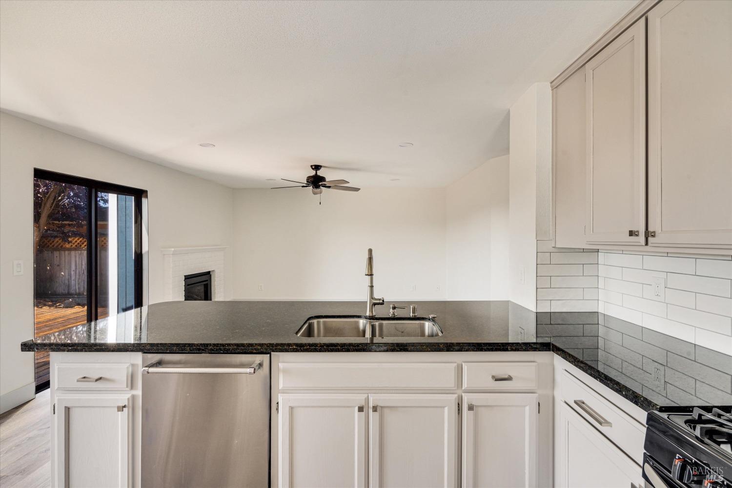 2418 Quail Hollow Dr