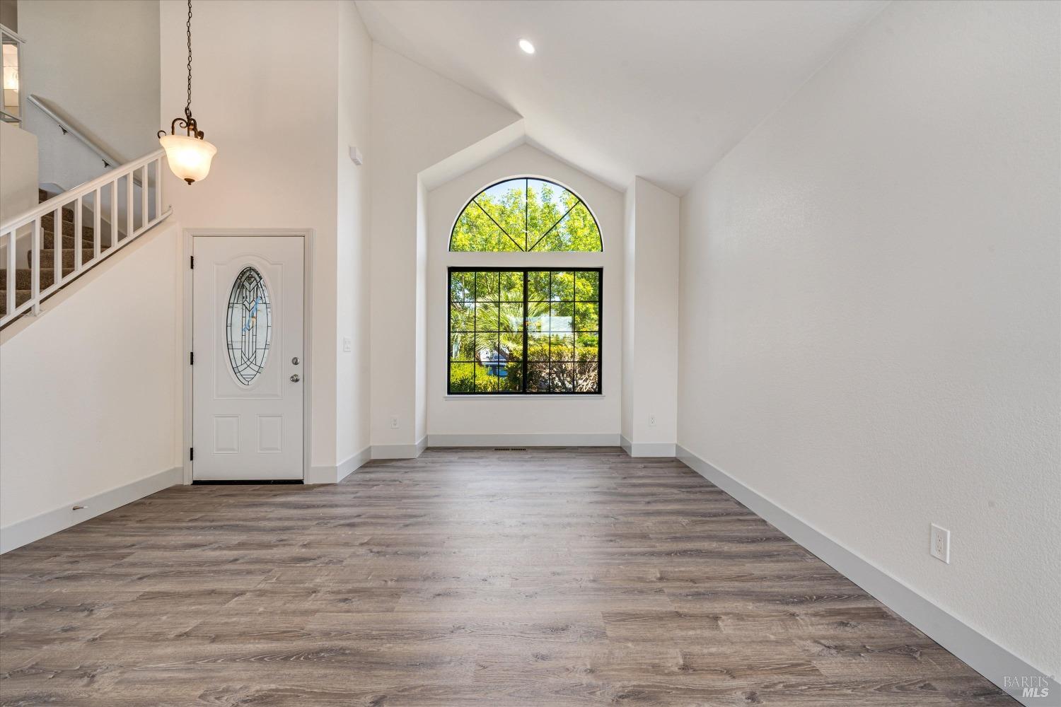 2418 Quail Hollow Dr