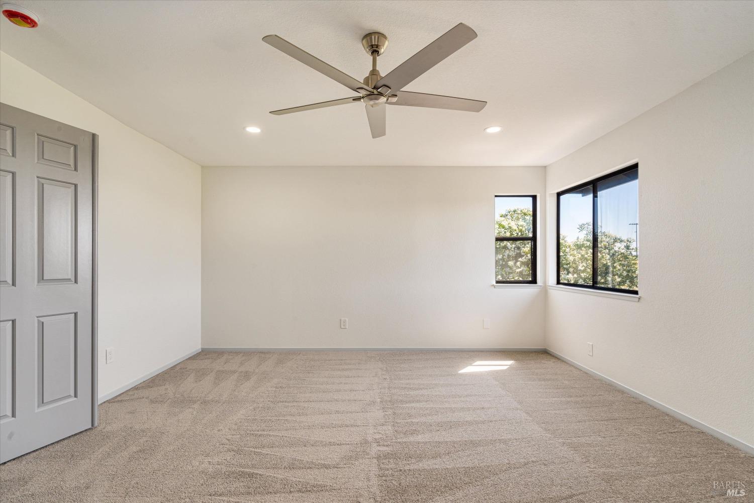 2418 Quail Hollow Dr