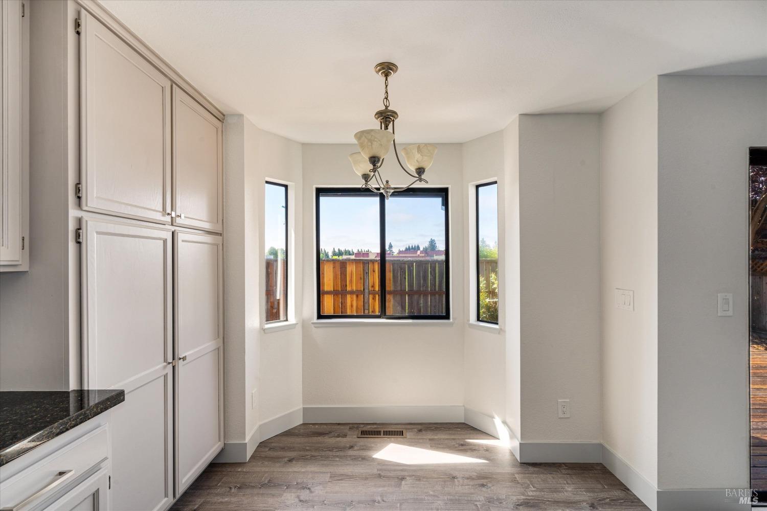 2418 Quail Hollow Dr