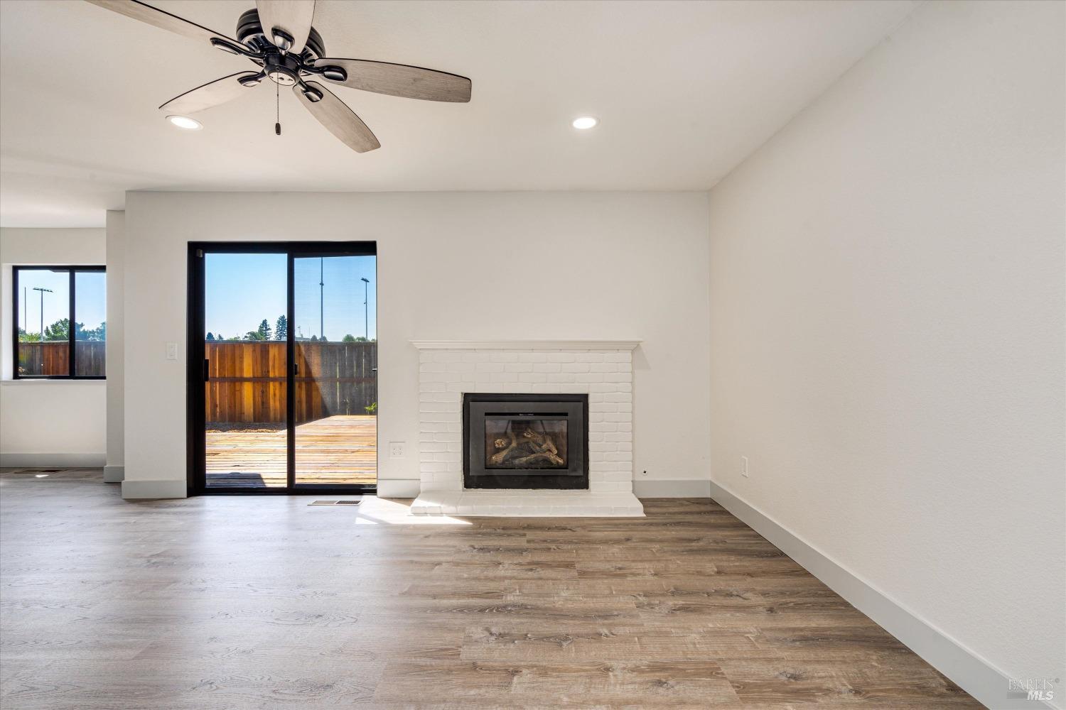 2418 Quail Hollow Dr