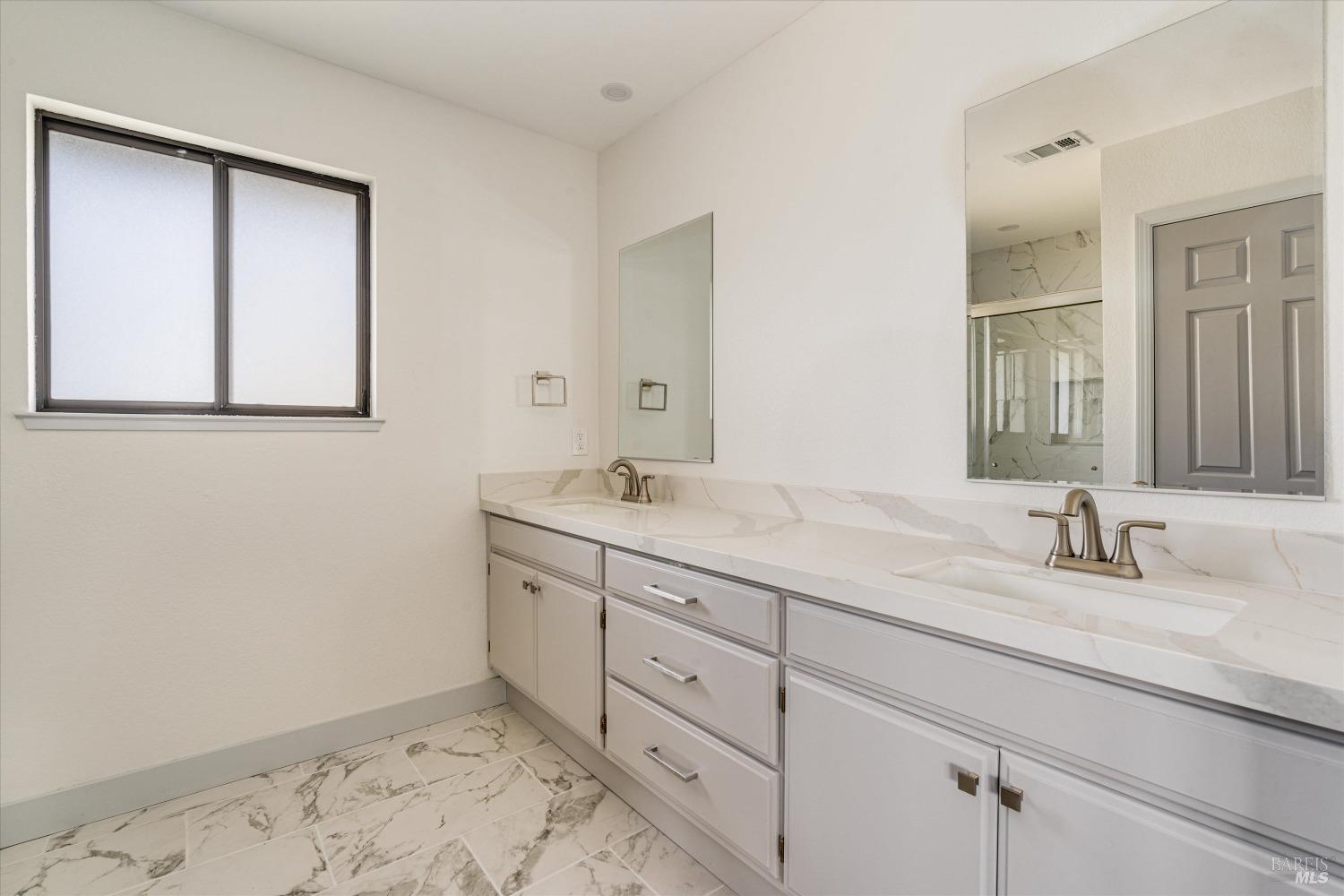 2418 Quail Hollow Dr