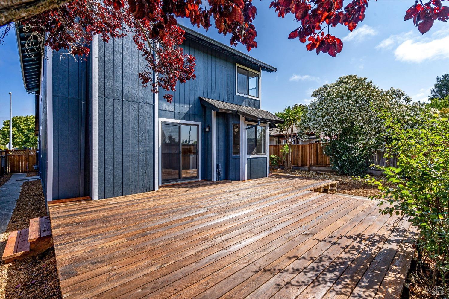 2418 Quail Hollow Dr