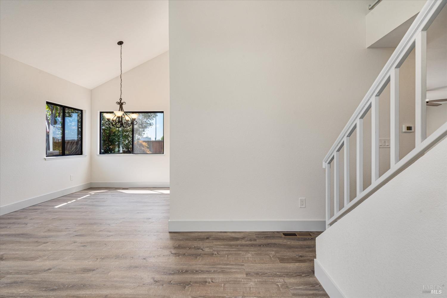 2418 Quail Hollow Dr