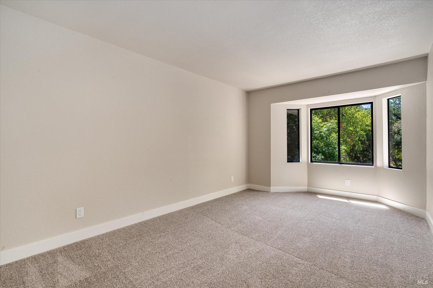 607 Oman Springs Cir