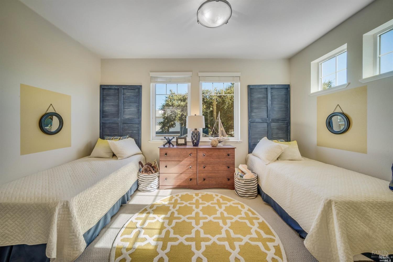 1988 Las Ventanas Dr