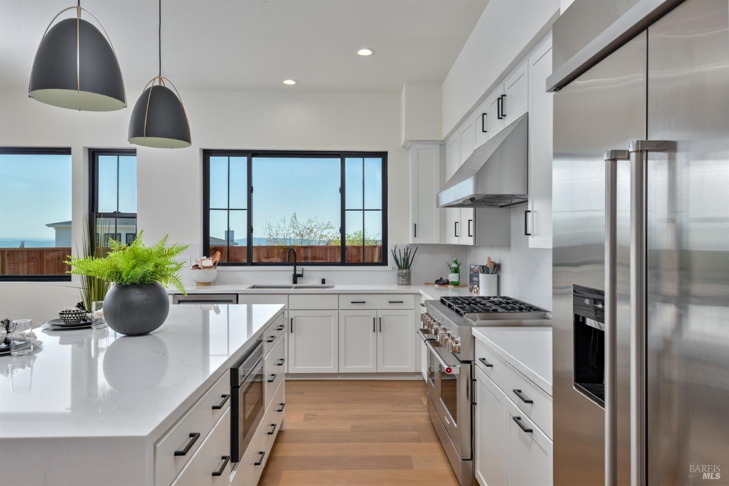 3806 Horizon View Way