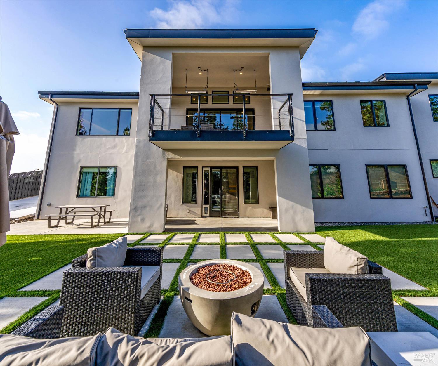 1994 W Bristlecone Ct