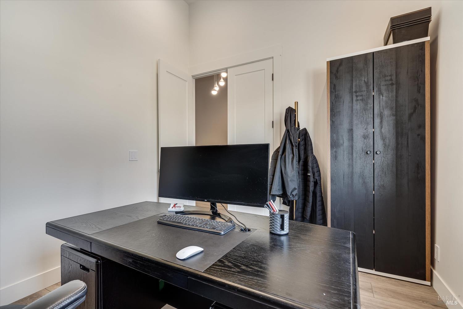 1994 W Bristlecone Ct