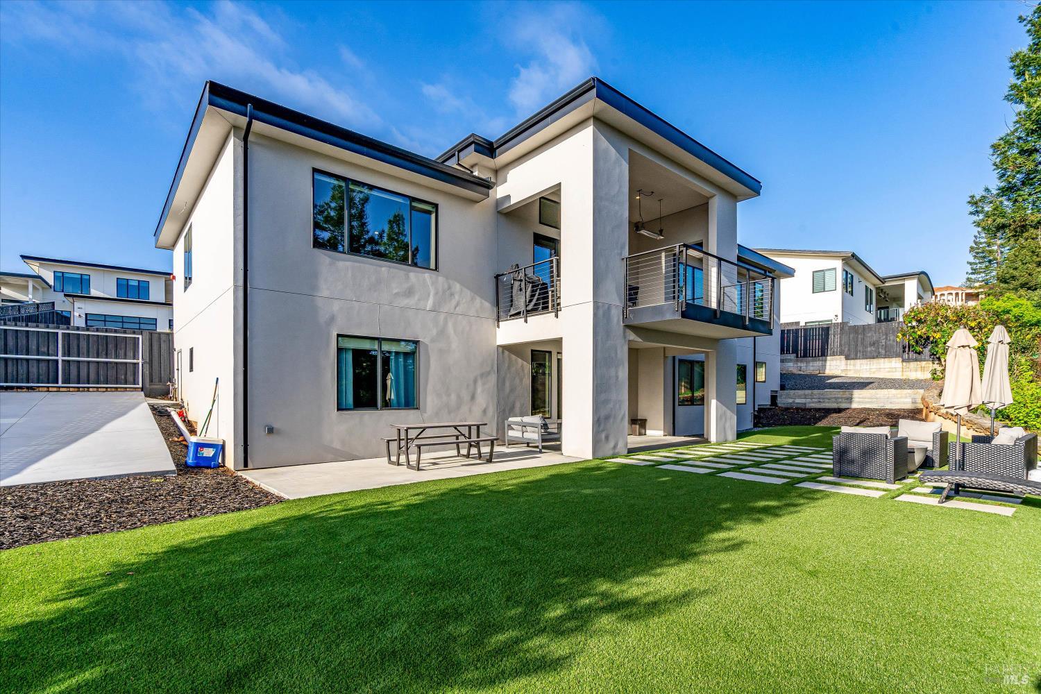 1994 W Bristlecone Ct