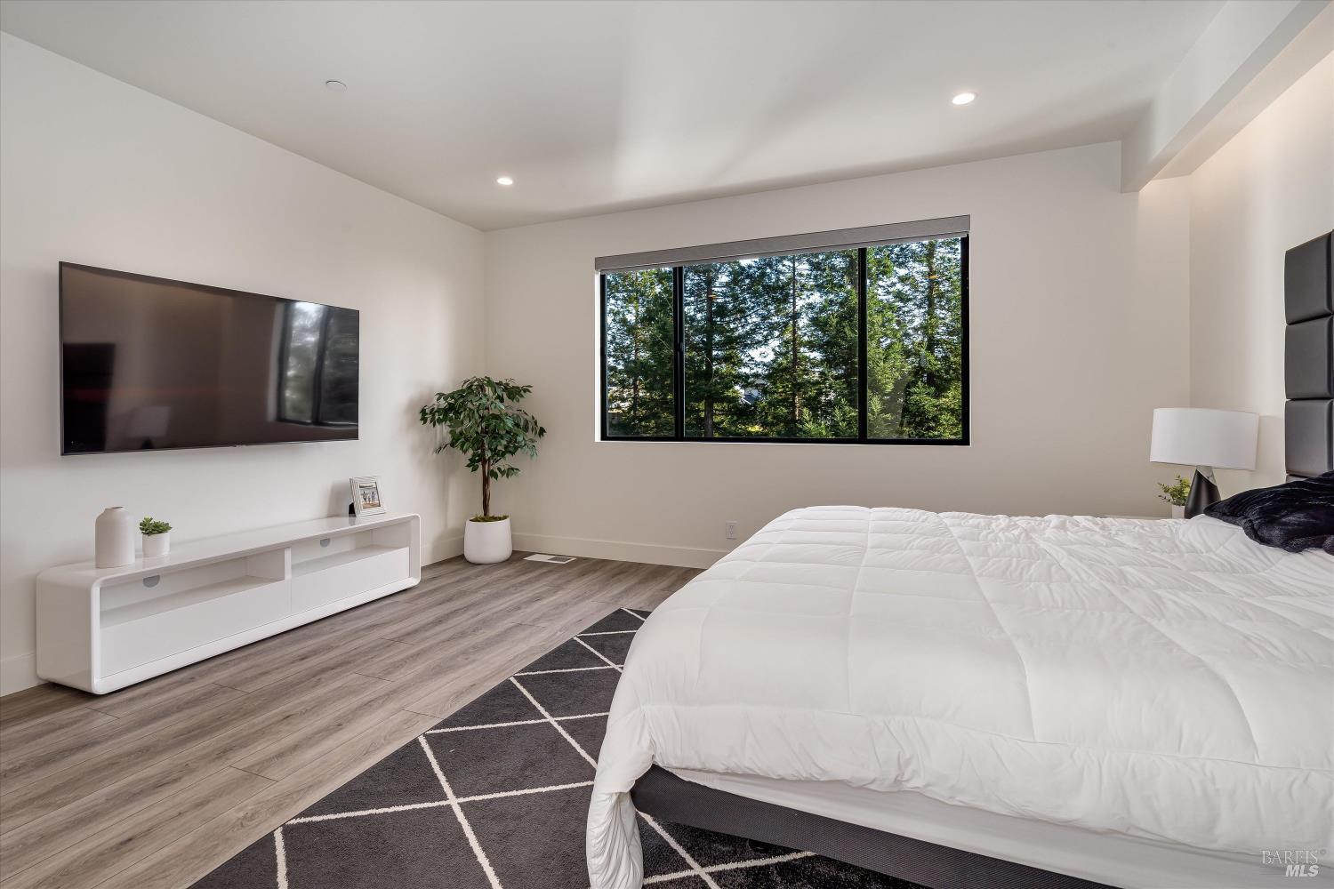 1994 W Bristlecone Ct