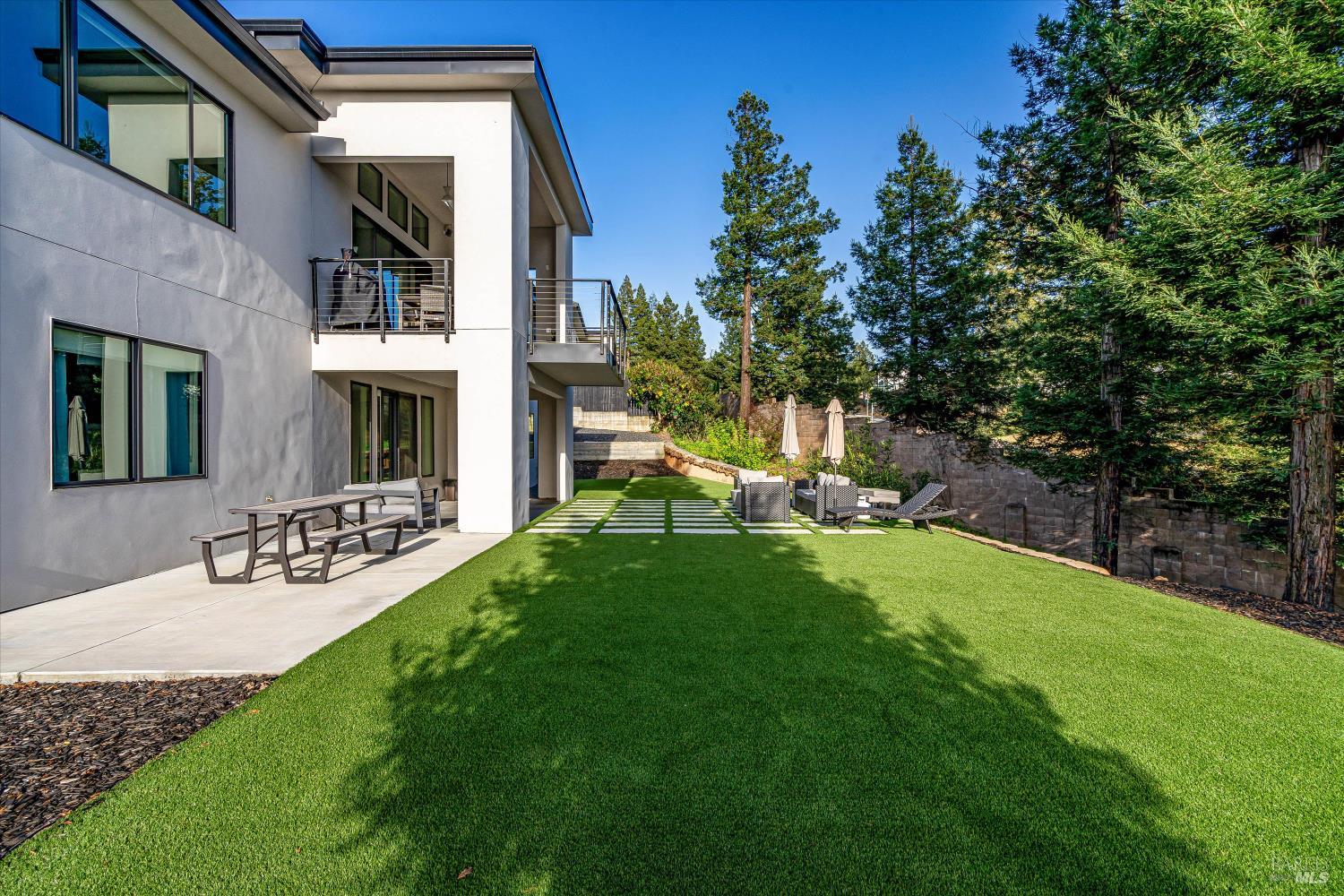 1994 W Bristlecone Ct