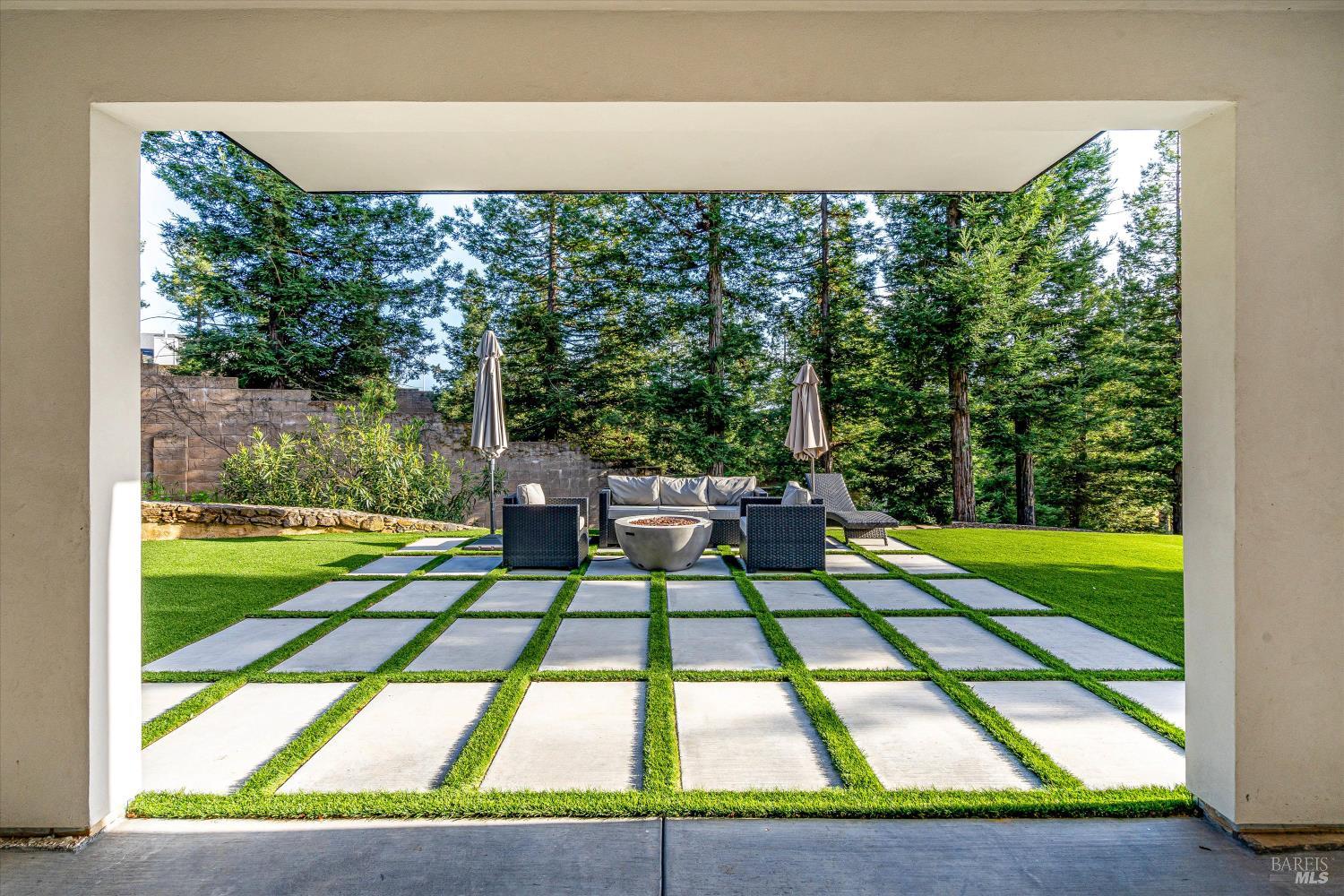 1994 W Bristlecone Ct