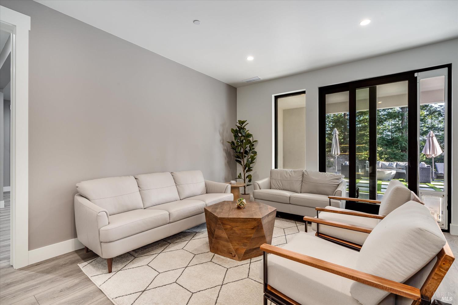 1994 W Bristlecone Ct