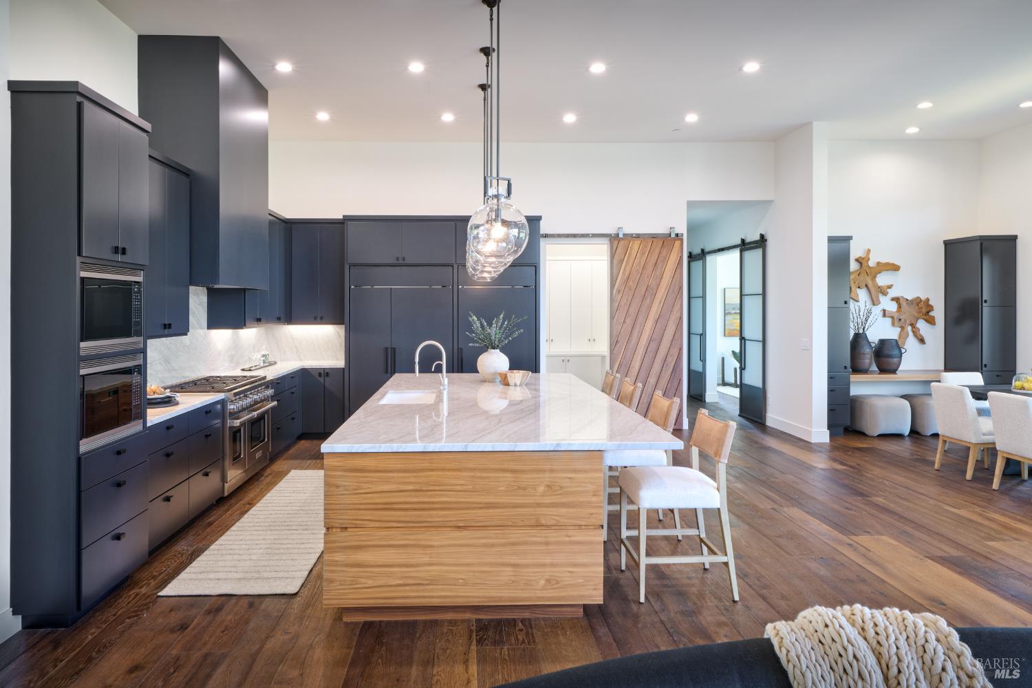 3972 Shelter Glen Way