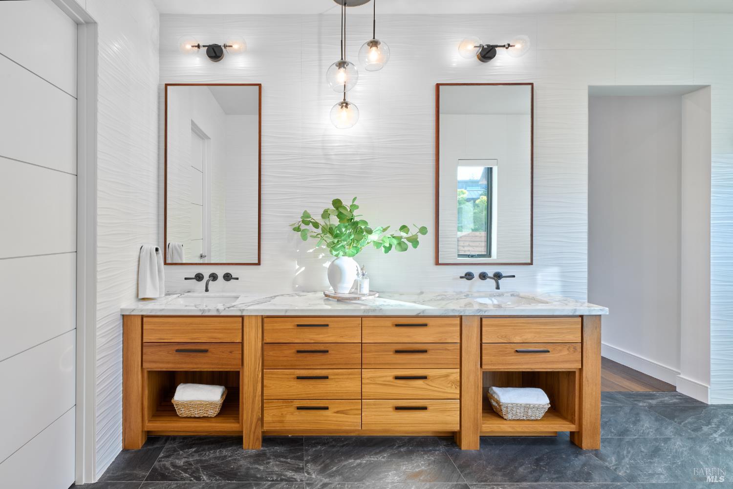 3972 Shelter Glen Way