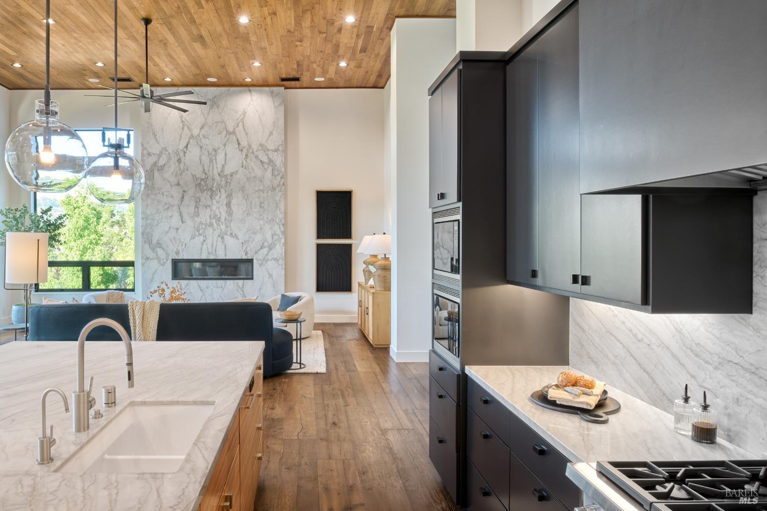 3972 Shelter Glen Way