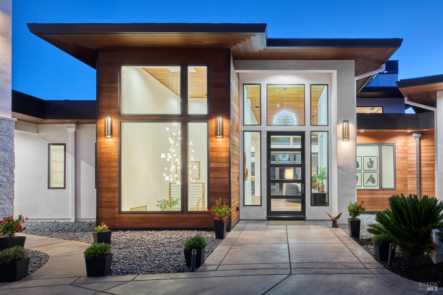 3972 Shelter Glen Way