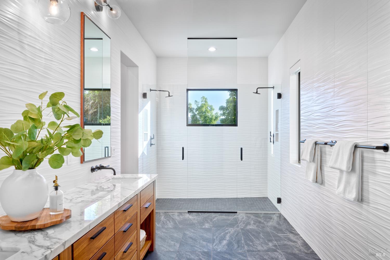 3972 Shelter Glen Way