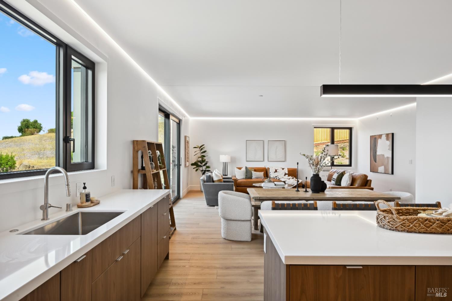 3801 Rocky Point Way