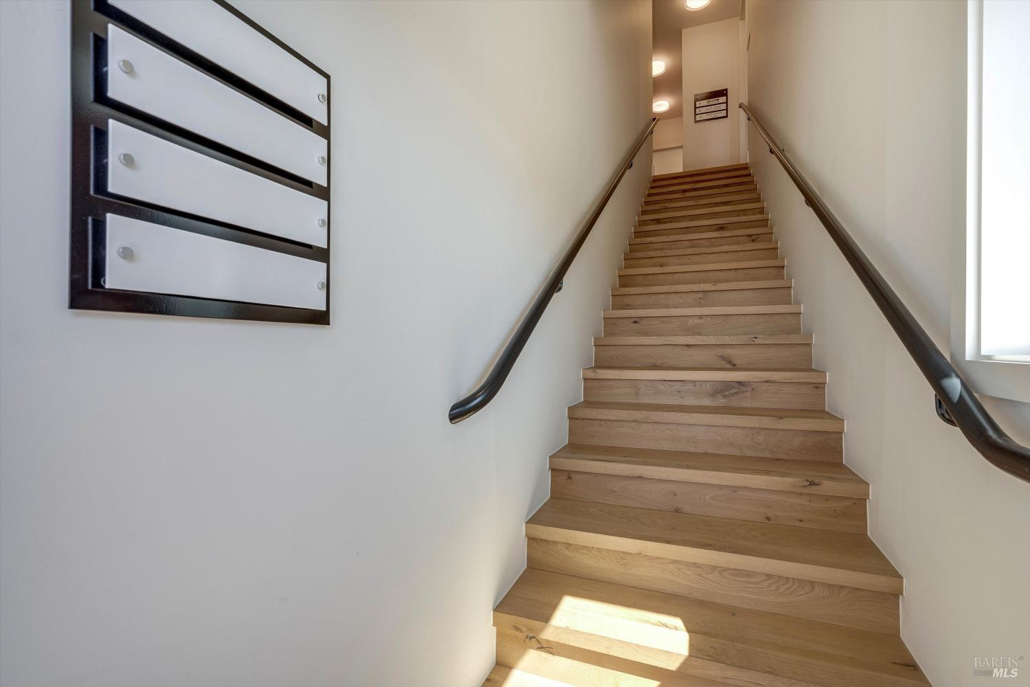 190 W Napa St