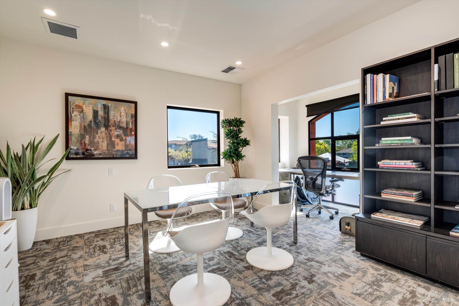190 W Napa St