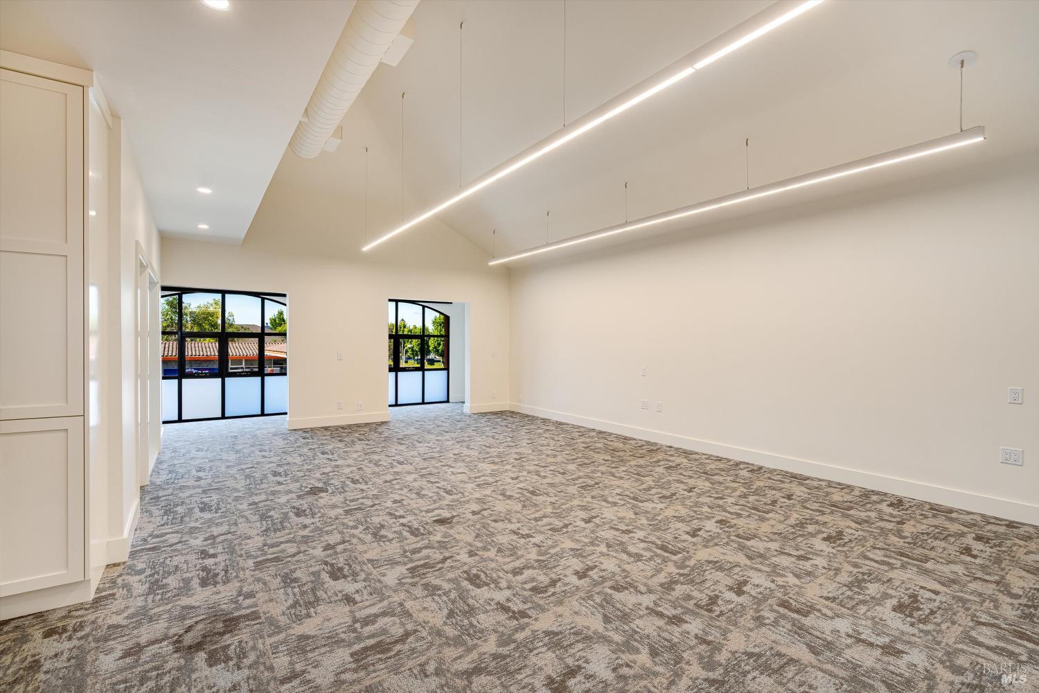 190 W Napa St