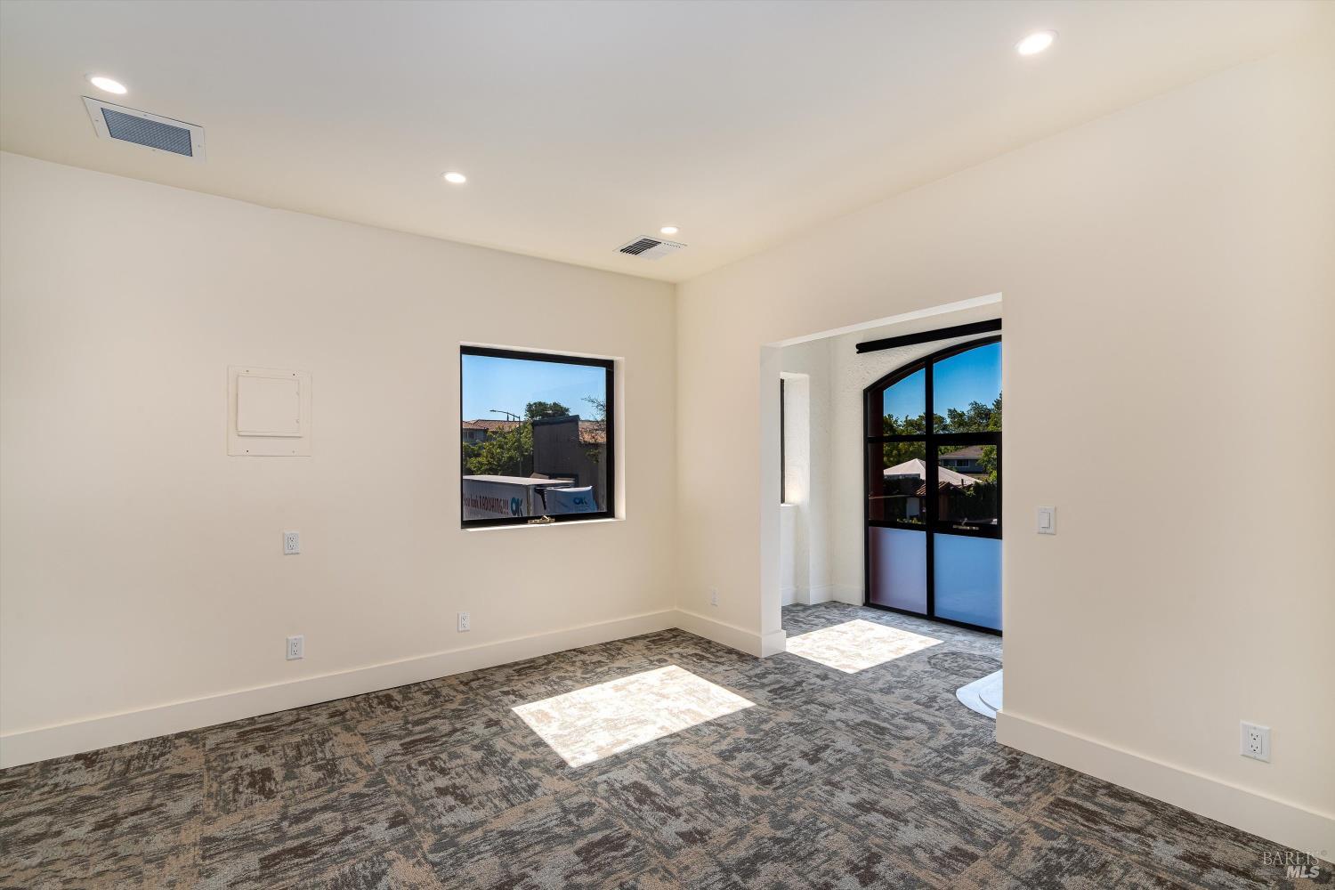 190 W Napa St