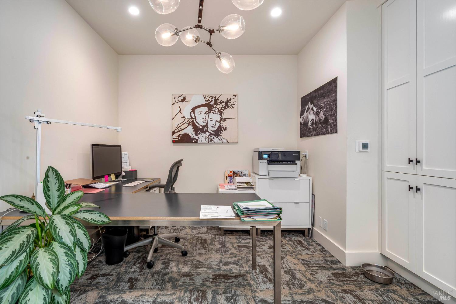 190 W Napa St