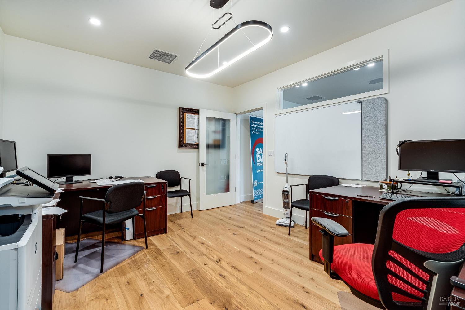 190 W Napa St