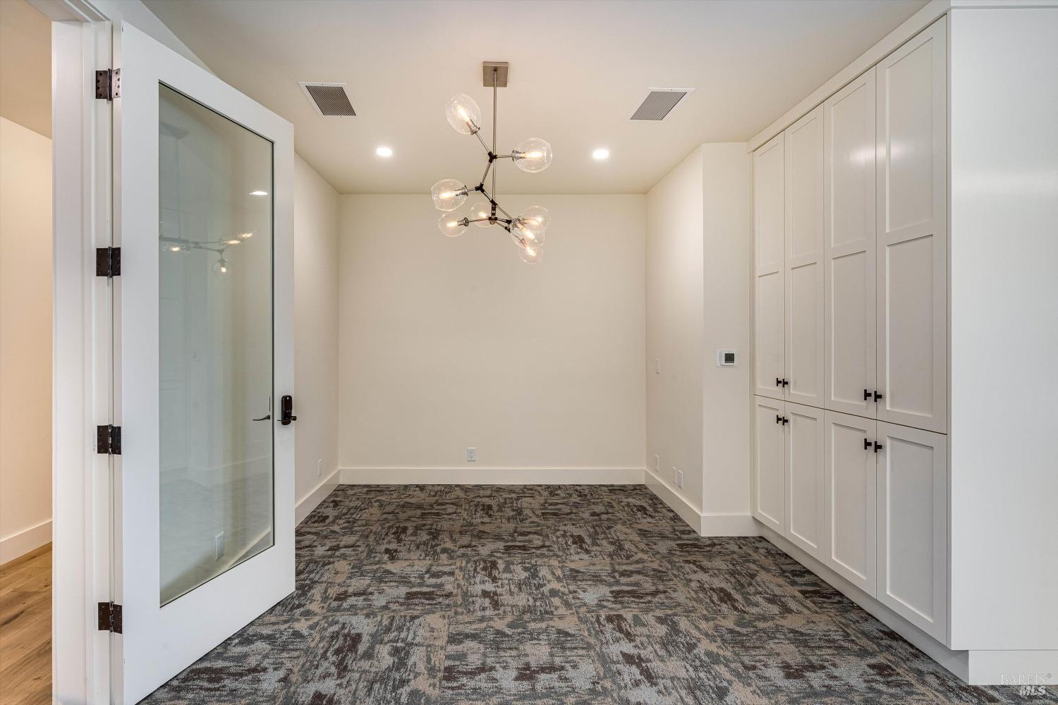 190 W Napa St
