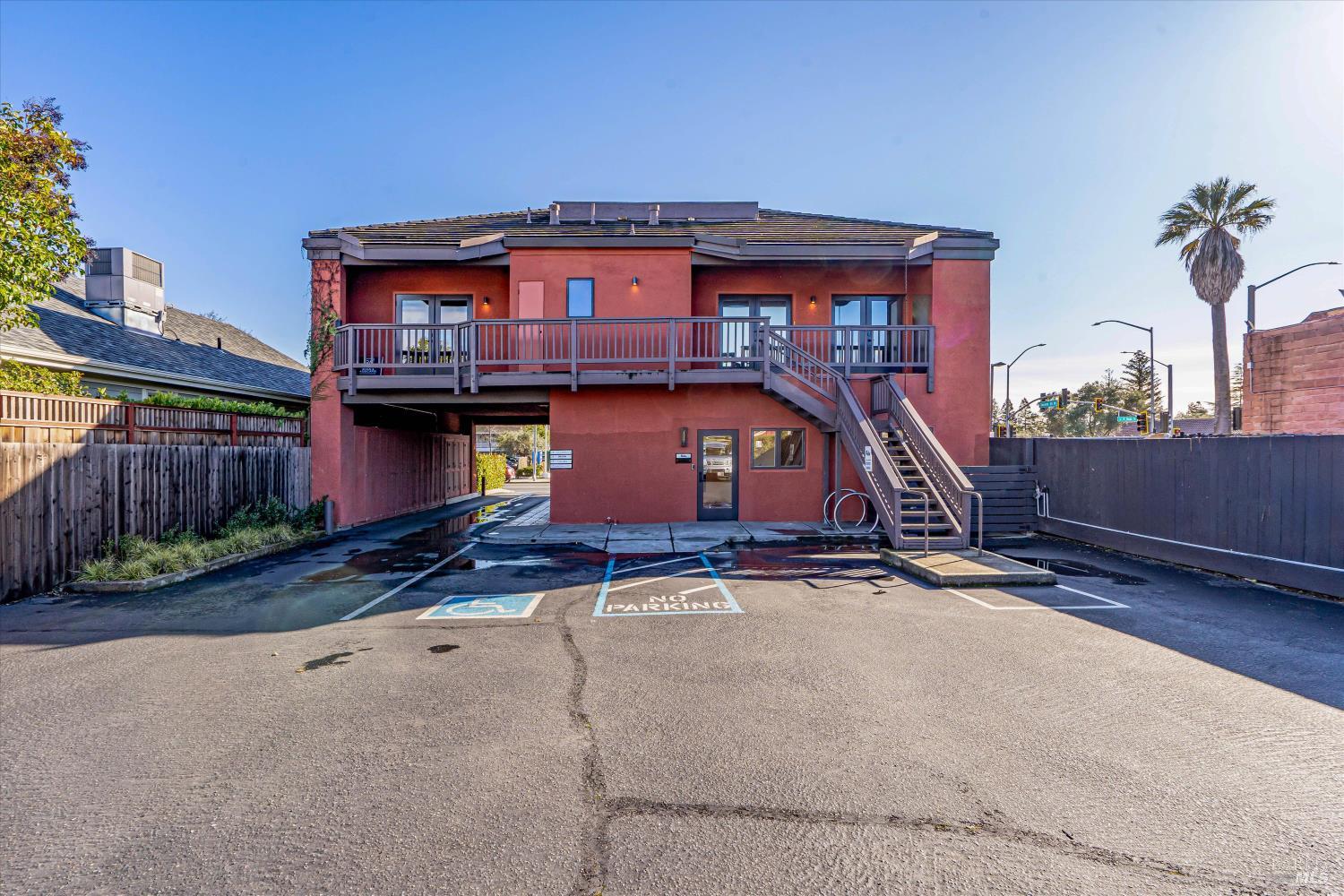 190 W Napa St