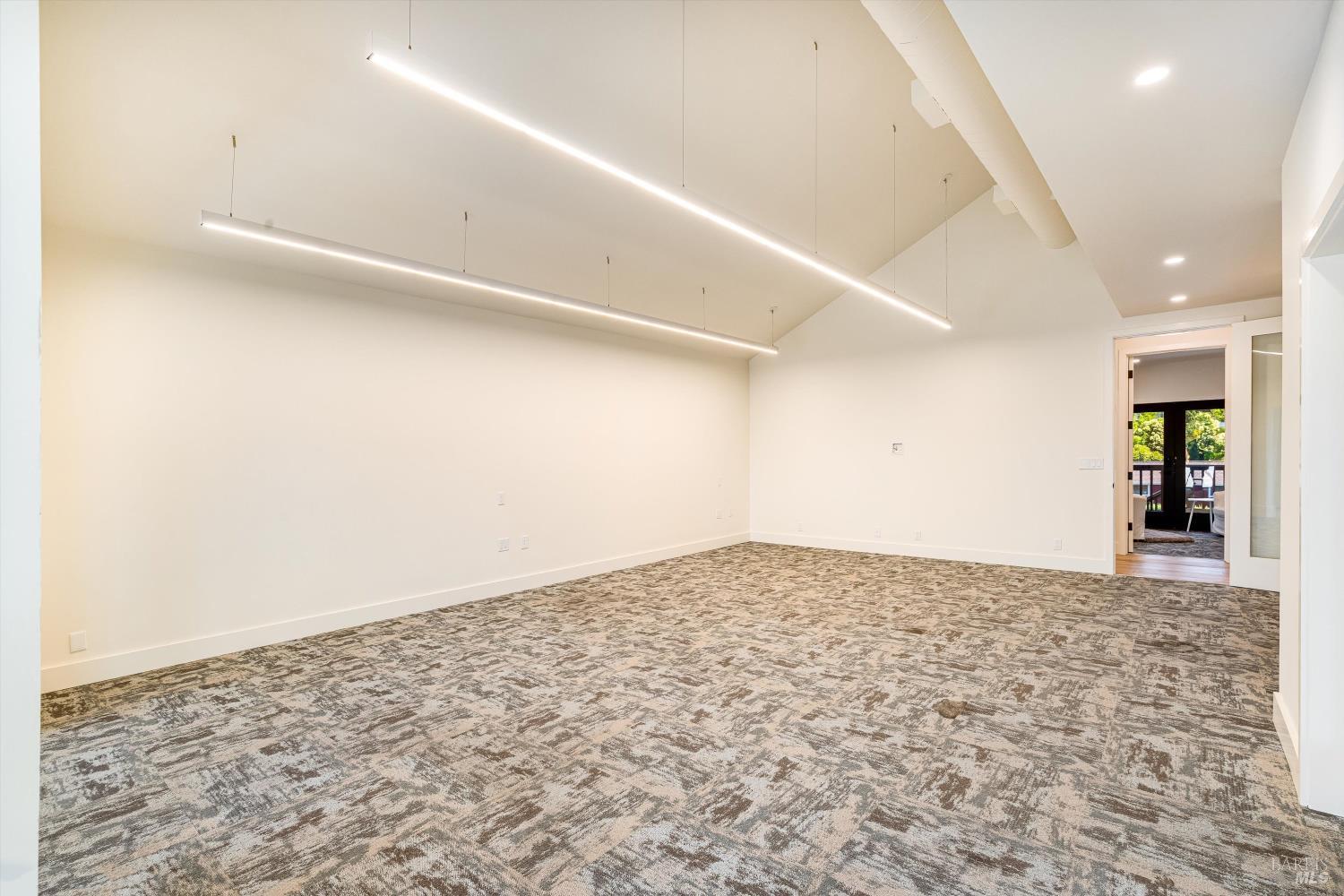 190 W Napa St