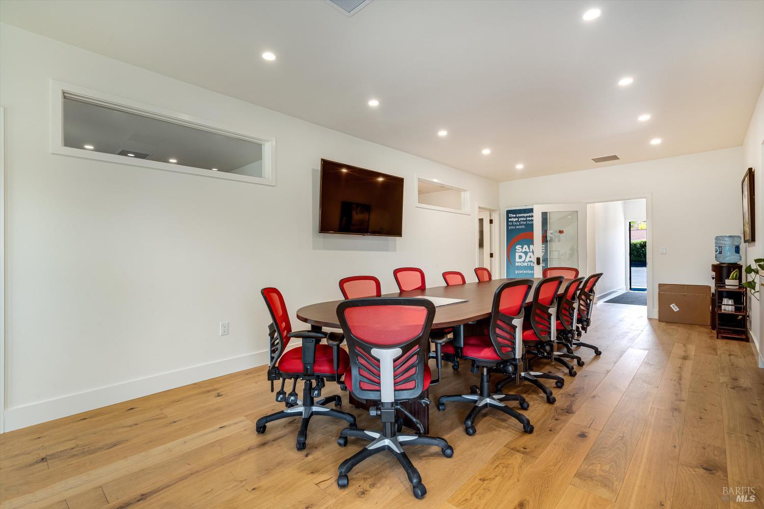 190 W Napa St