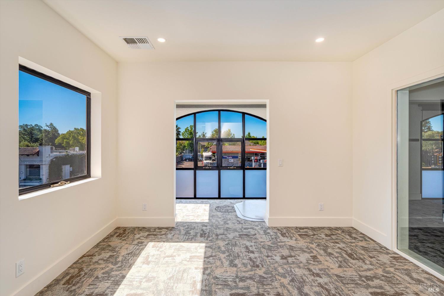 190 W Napa St