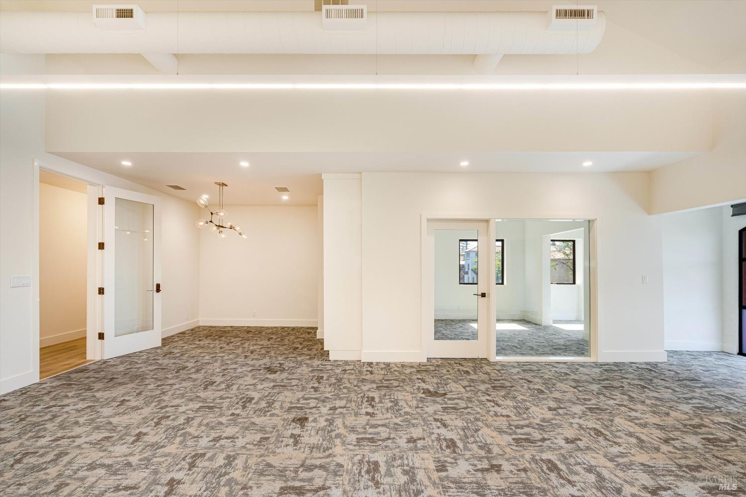 190 W Napa St