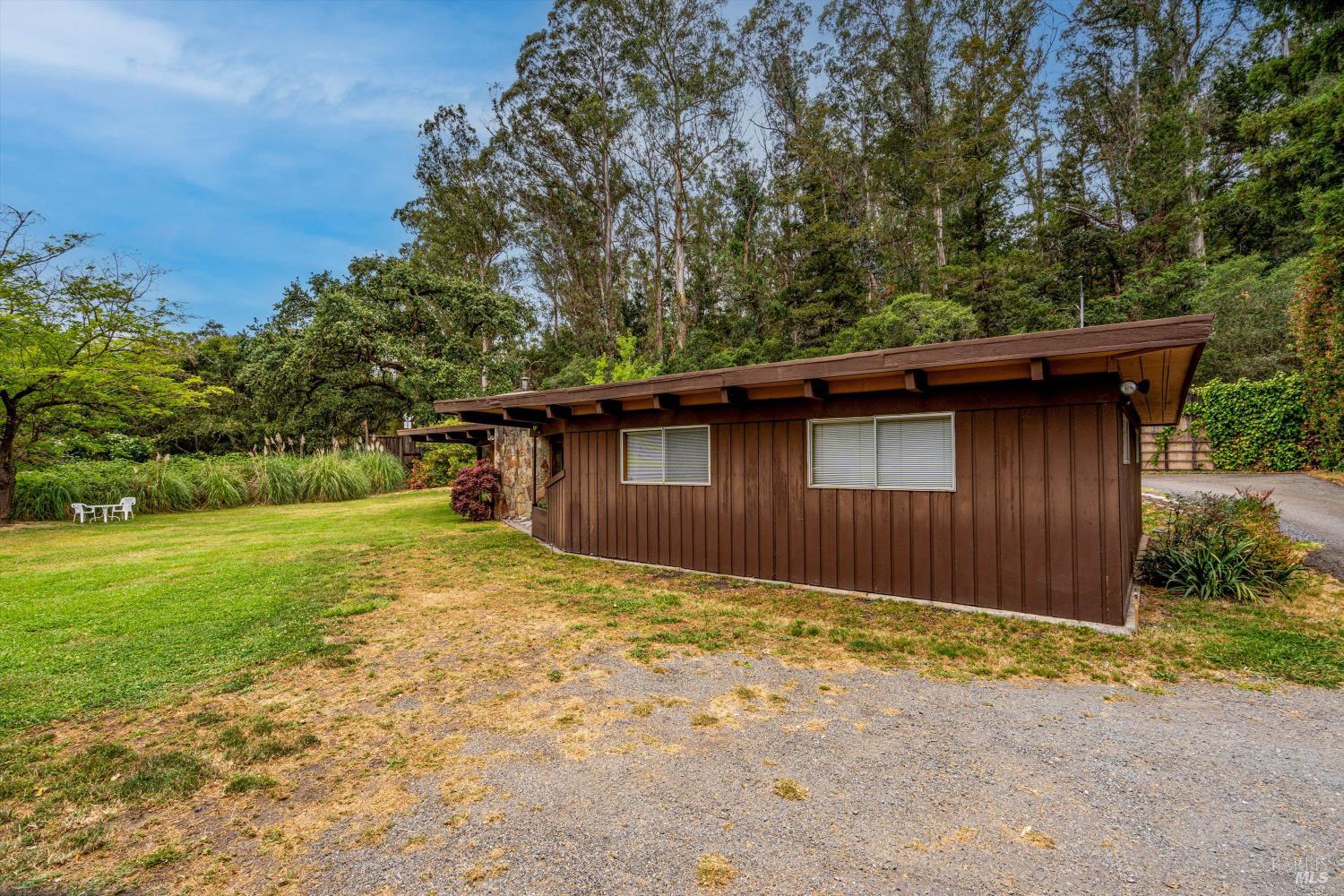 3450 Chanate Rd