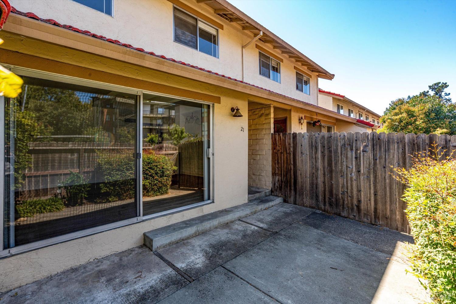 21 Avram Ave