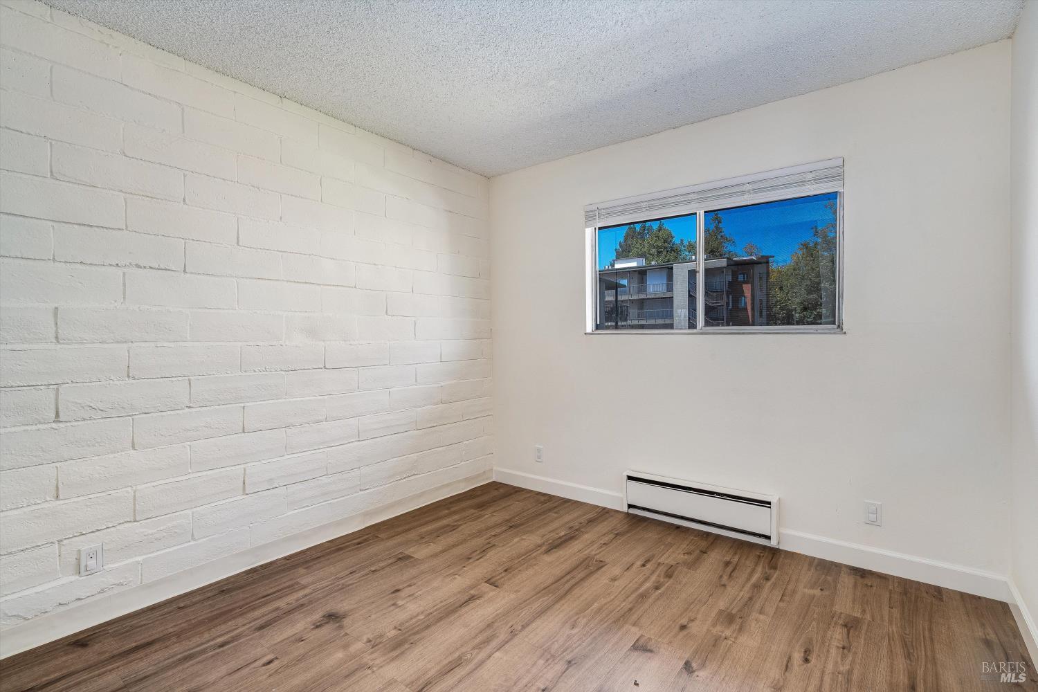 21 Avram Ave