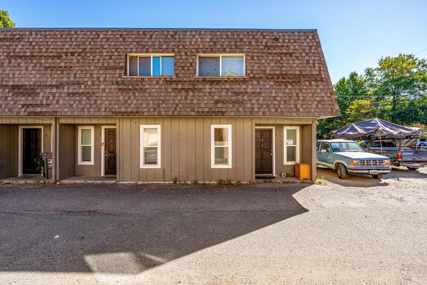 133 W Agua Caliente Rd