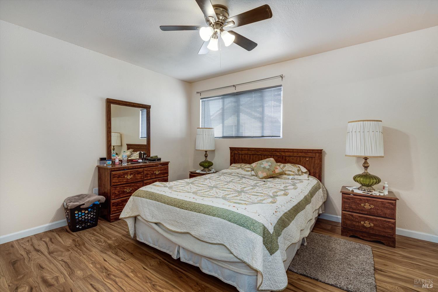 133 W Agua Caliente Rd