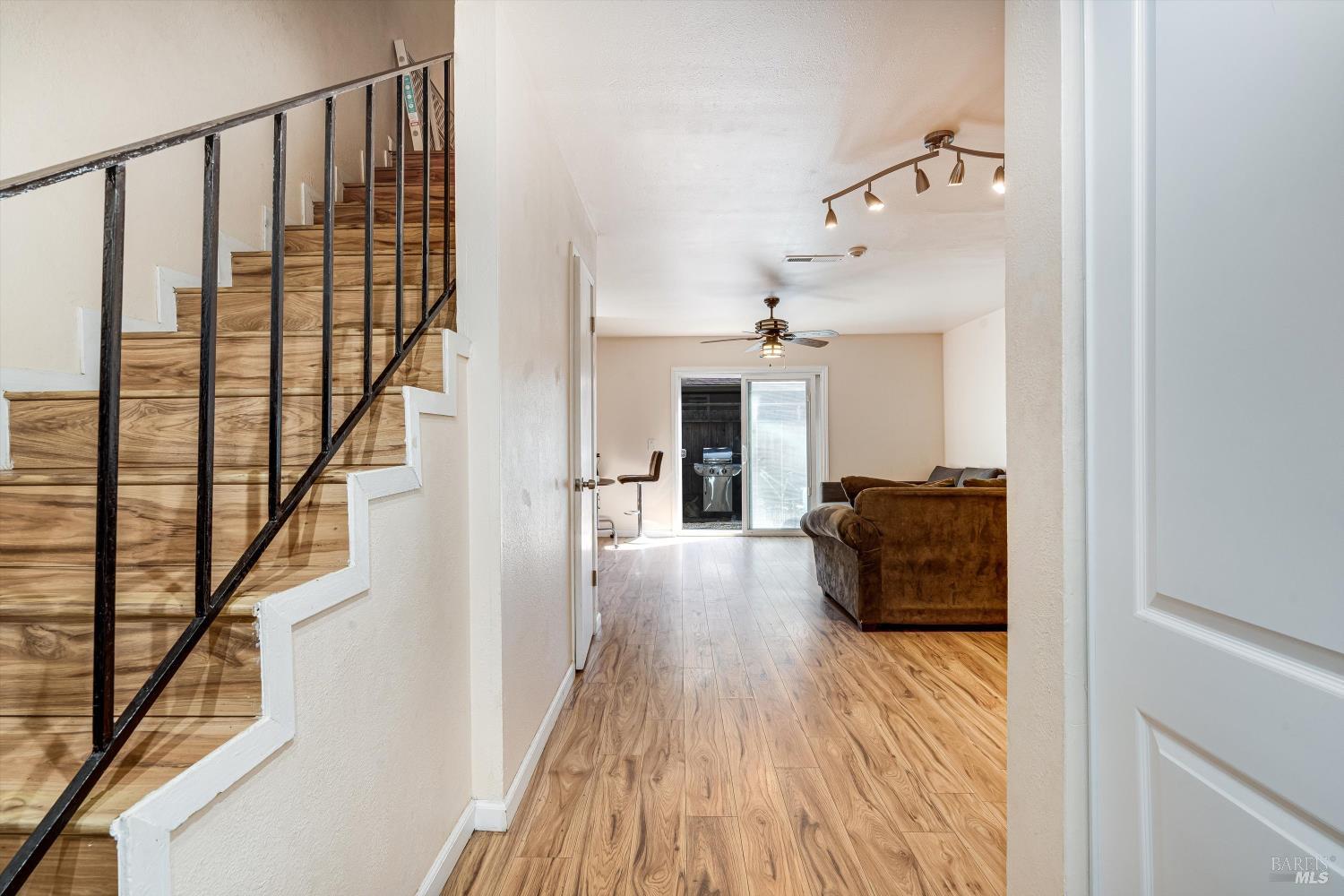 133 W Agua Caliente Rd