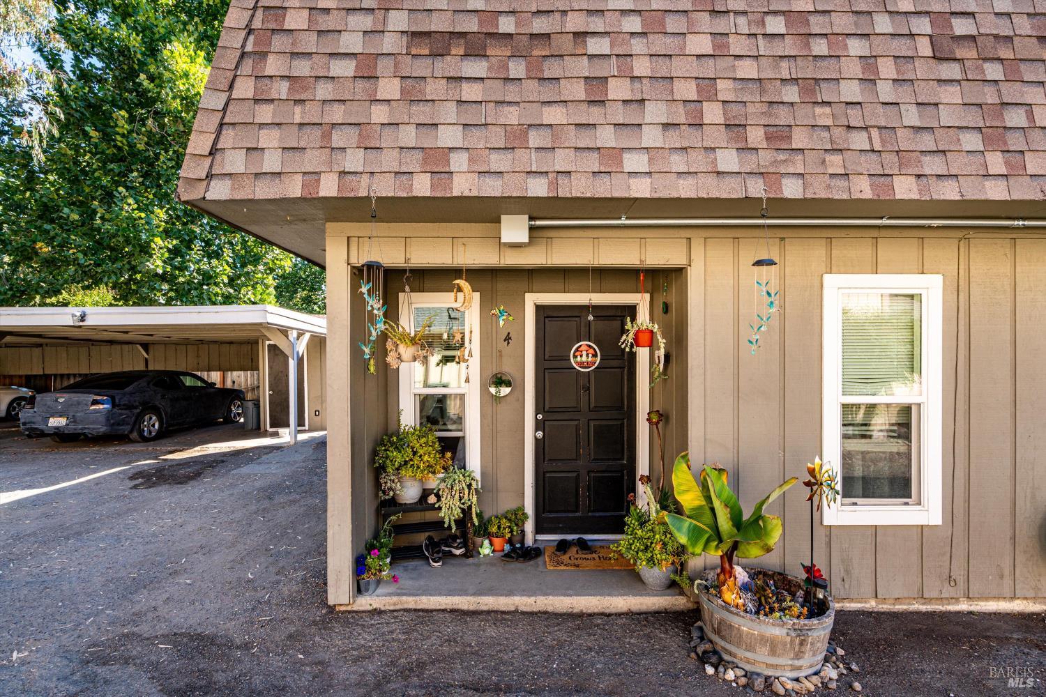 133 W Agua Caliente Rd