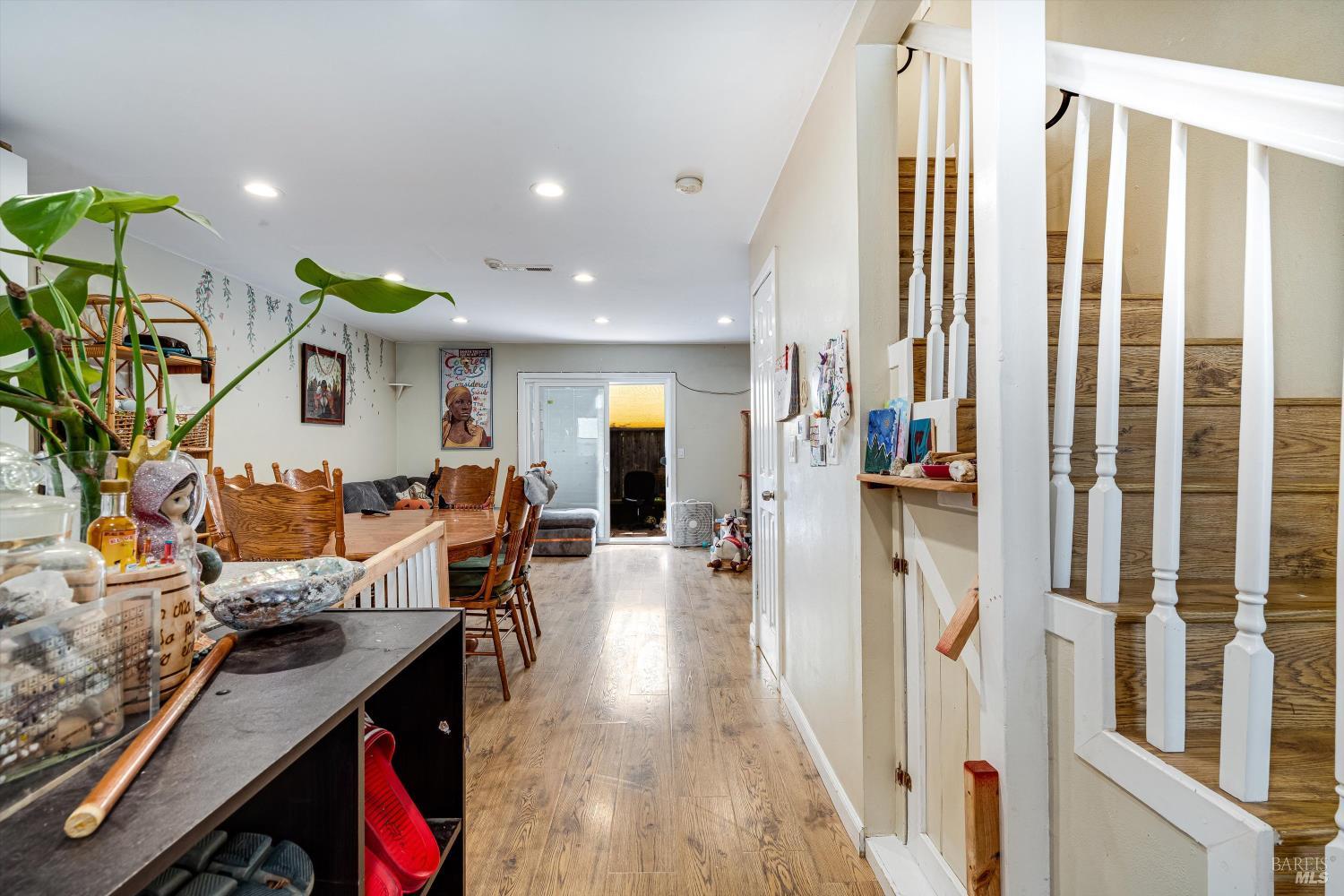 133 W Agua Caliente Rd