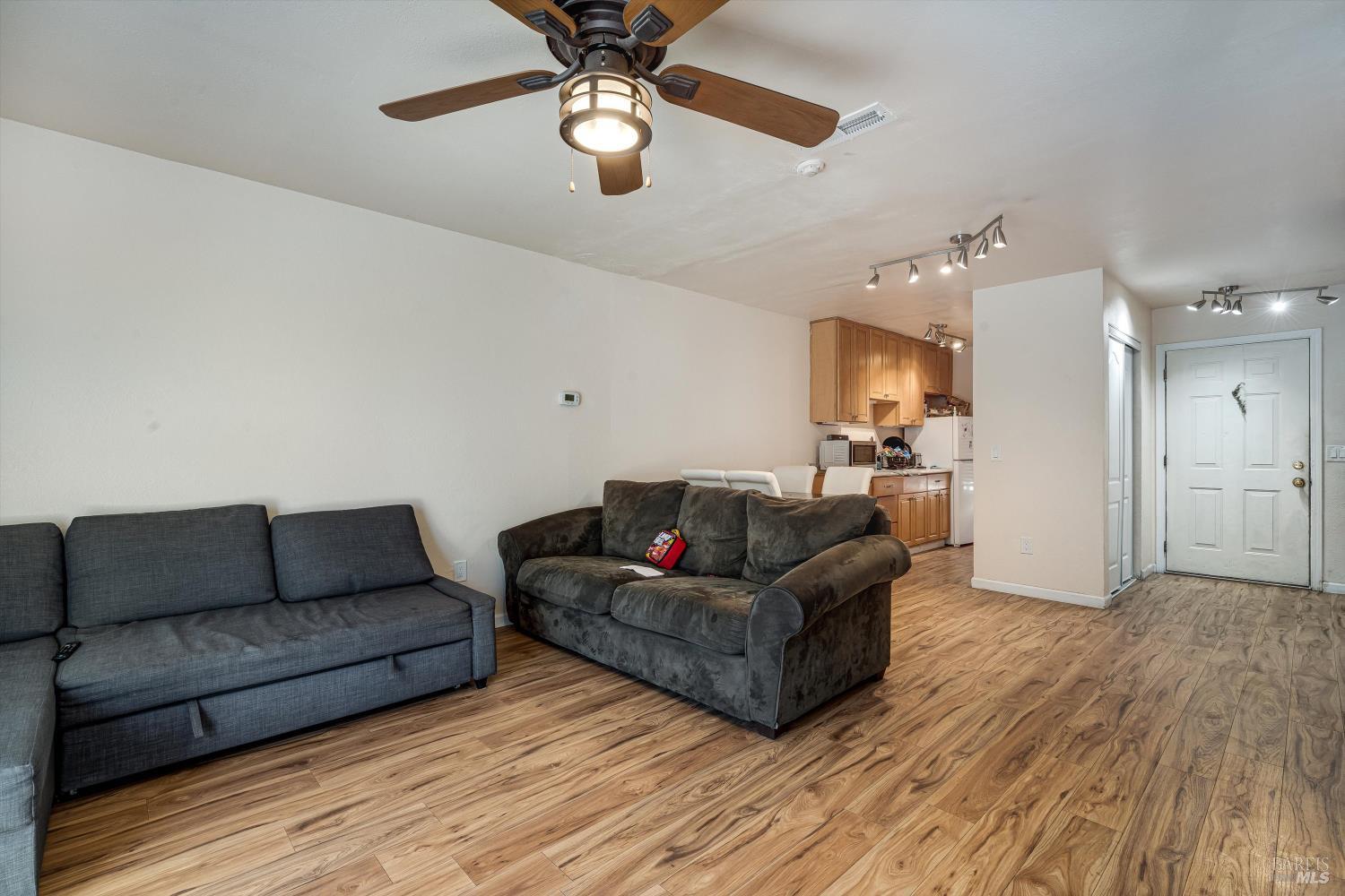 133 W Agua Caliente Rd